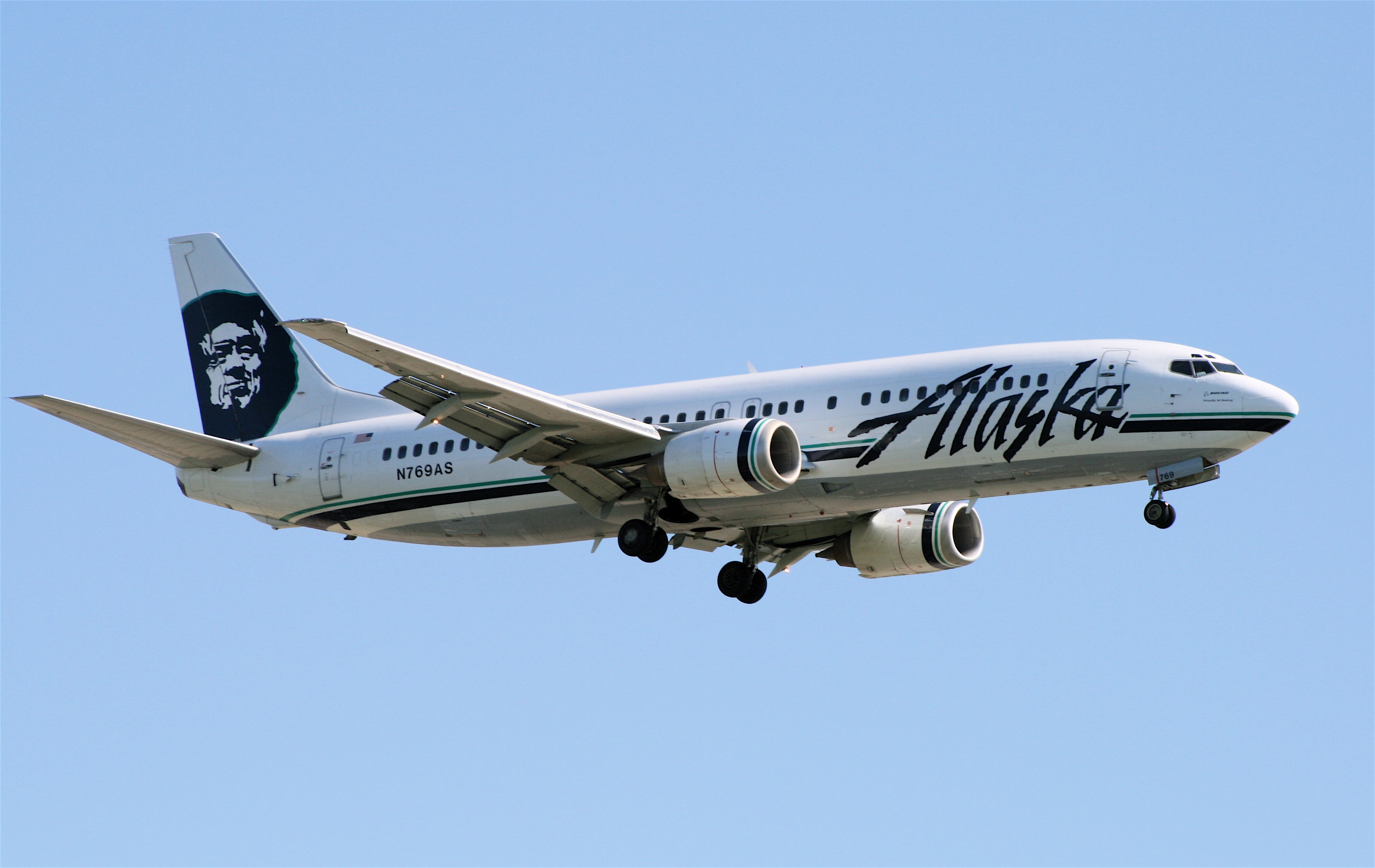 Alaska Airlines Boeing 737